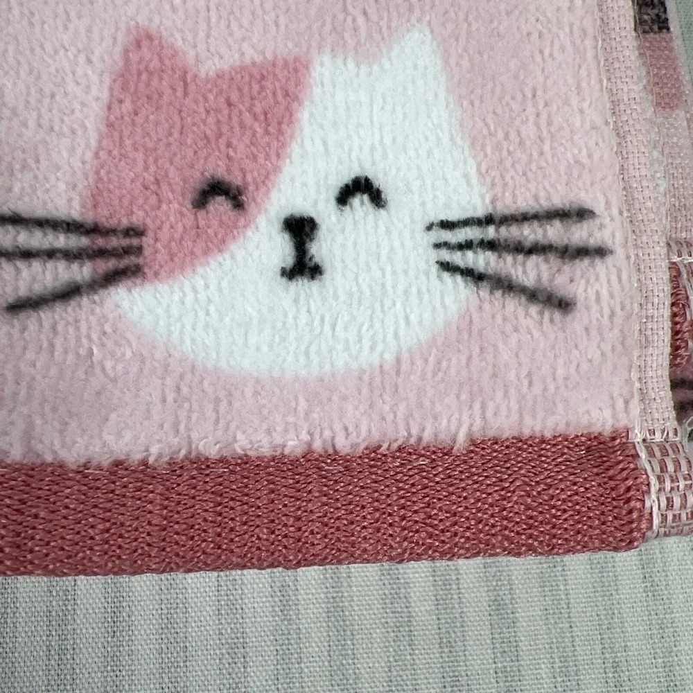 ENVOGUE Cat Kitten Bath Towels Pink White Cotton Velour Soft Set of 2 NEW